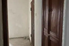Apartment for sale, 4 Room, Old building, Kutaisi, Nikea Settlement