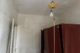 Apartment for sale, 4 Room, Old building, Kutaisi, Nikea Settlement