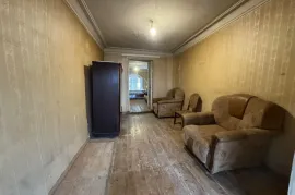 Продается квартира, 3 Kомнатная, Старое здание, Тбилиси, Вера