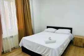 For Rent, 2 Room, Old building, Batumi, Khimshiashvili District