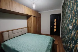 იყიდება ბინა, 5 ოთახიანი, ძველი აშენებული, თბილისი, ვაშლიჯვარი