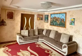 იყიდება ბინა, 4 ოთახიანი, ძველი აშენებული, თბილისი, გლდანი