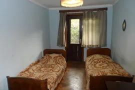 ქირავდება ბინა, 1 ოთახიანი, ძველი აშენებული, თბილისი, დიდუბე