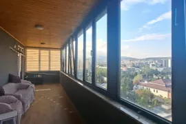 იყიდება ბინა, 4 ოთახიანი, ახალი აშენებული, თბილისი, დიღმის მასივი