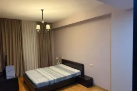 ქირავდება ბინა, 5 ოთახიანი, ახალი აშენებული, თბილისი, საბურთალო
