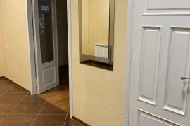 For Rent, 3 Room, Old building, Tbilisi, saburtalo