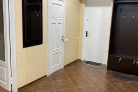 For Rent, 3 Room, Old building, Tbilisi, saburtalo