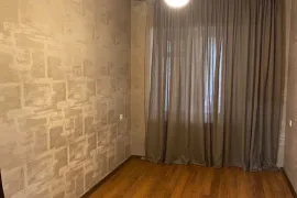 For Rent, 3 Room, Old building, Tbilisi, saburtalo