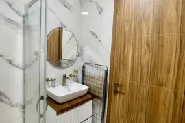 იყიდება ბინა, 1 ოთახიანი, ახალი აშენებული, ბათუმი, აეროპორტის უბანი