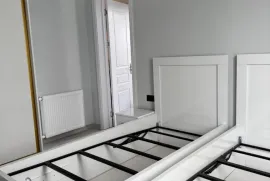ქირავდება სახლი, 5 ოთახიანი, ბათუმი, ბაგრატიონის უბანი