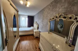 For Rent, 5 Room, Old building, Batumi, Bagrationi District