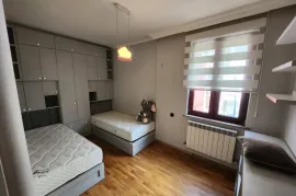 For Rent, 5 Room, Old building, Batumi, Bagrationi District