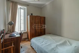ქირავდება ბინა, 4 ოთახიანი, ძველი აშენებული, თბილისი, ვერა