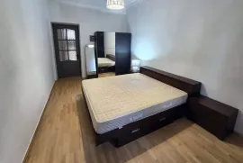 For Rent, 4 Room, Old building, Tbilisi, Mtatsminda