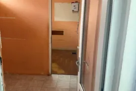 ქირავდება, სავაჭრო ფართი, ნუცუბიძის ფერდობი