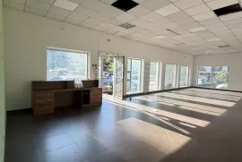 ქირავდება, სავაჭრო ფართი, ნუცუბიძის ფერდობი