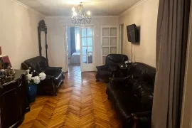 იყიდება ბინა, 4 ოთახიანი, ძველი აშენებული, თბილისი, დიდუბე