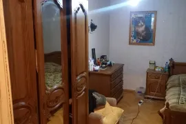 იყიდება ბინა, 2 ოთახიანი, ძველი აშენებული, თბილისი, დიდუბე