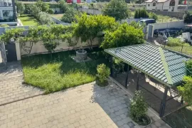 იყიდება სახლი, 8 ოთახიანი, თბილისი, დიღომი 1-9