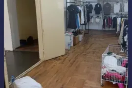 იყიდება, სპეციალური ფართი, სენაკი