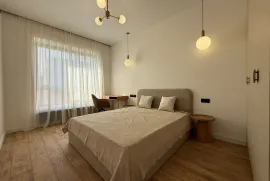 იყიდება ბინა, 5 ოთახიანი, ახალი აშენებული, თბილისი, საბურთალო