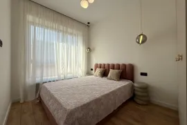 იყიდება ბინა, 5 ოთახიანი, ახალი აშენებული, თბილისი, საბურთალო