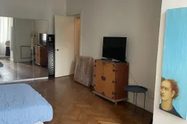 ქირავდება ბინა, 2 ოთახიანი, ძველი აშენებული, თბილისი, ვაკე