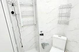 იყიდება ბინა, 3 ოთახიანი, ძველი აშენებული, თბილისი, დიდუბე
