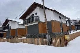 იყიდება სახლი, 3 ოთახიანი, ბორჯომი, ბაკურიანი