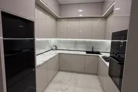 ქირავდება ბინა, 2 ოთახიანი, ახალი აშენებული, თბილისი, საბურთალო