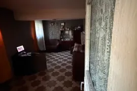 იყიდება სახლი, 6 ოთახიანი, თეთრიწყარო, ასურეთი 