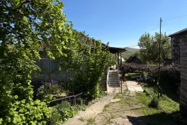 იყიდება სახლი, 6 ოთახიანი, თეთრიწყარო, ასურეთი 