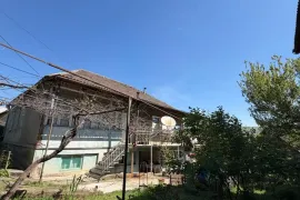 იყიდება სახლი, 6 ოთახიანი, თეთრიწყარო, ასურეთი 