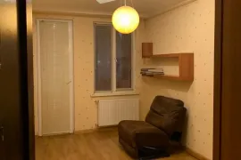 იყიდება ბინა, 3 ოთახიანი, ძველი აშენებული, თბილისი, დიღმის მასივი