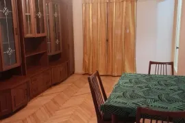 იყიდება ბინა, 3 ოთახიანი, ძველი აშენებული, თბილისი, დიღმის მასივი