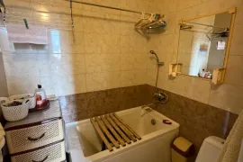 Apartment for sale, 5 Room, Old building, Tbilisi, saburtalo