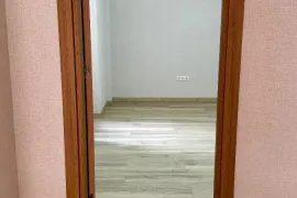 იყიდება ბინა, 3 ოთახიანი, ძველი აშენებული, თბილისი, ჩუღურეთი