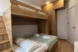 იყიდება ბინა, 3 ოთახიანი, ახალი აშენებული, ბათუმი, მწვანე კონცხი
