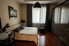 ქირავდება ბინა, 5 ოთახიანი, ძველი აშენებული, თბილისი, საბურთალო
