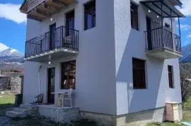 ქირავდება სახლი, 3 ოთახიანი, მესტია