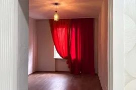 იყიდება ბინა, 3 ოთახიანი, ძველი აშენებული, რუსთავი, ძველი რუსთავი