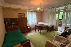 იყიდება ბინა, 3 ოთახიანი, ძველი აშენებული, ბორჯომი, ბორჯომი