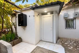 For Rent, 1 Room, Old building, Tbilisi, Avlabari