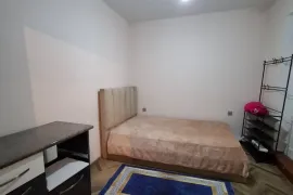 ქირავდება ბინა, 3 ოთახიანი, ძველი აშენებული, თბილისი, ვაზისუბანი
