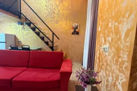 Аренда, 2 Kомнатная, Старое здание, Кутаиси, Застава