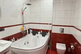 Продается квартира, 4 Kомнатная, Новостройка, Батуми, Руставельский район