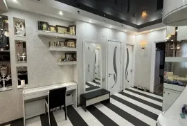 Продается квартира, 4 Kомнатная, Новостройка, Батуми, Руставельский район
