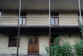 იყიდება სახლი, 13 ოთახიანი, ამბროლაური, ბუგეული