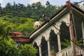 ქირავდება ბინა, 2 ოთახიანი, ძველი აშენებული, თბილისი, სოლოლაკი