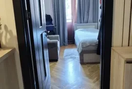 იყიდება ბინა, 5 ოთახიანი, ძველი აშენებული, თბილისი, ვაშლიჯვარი